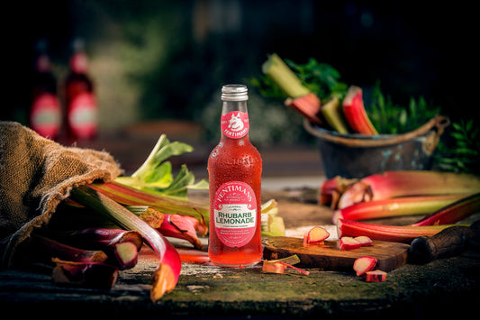 Rhubarb Lemonade: Sweet, Sharp & Refreshing Ways to Enjoy This Premium Lemonade